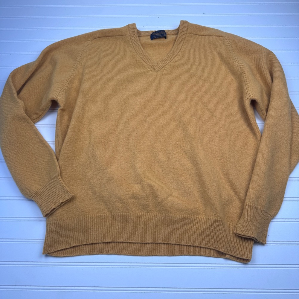 Brooks Brothers Men's Xl 100% Lambswool Vneck Mustard Sweater